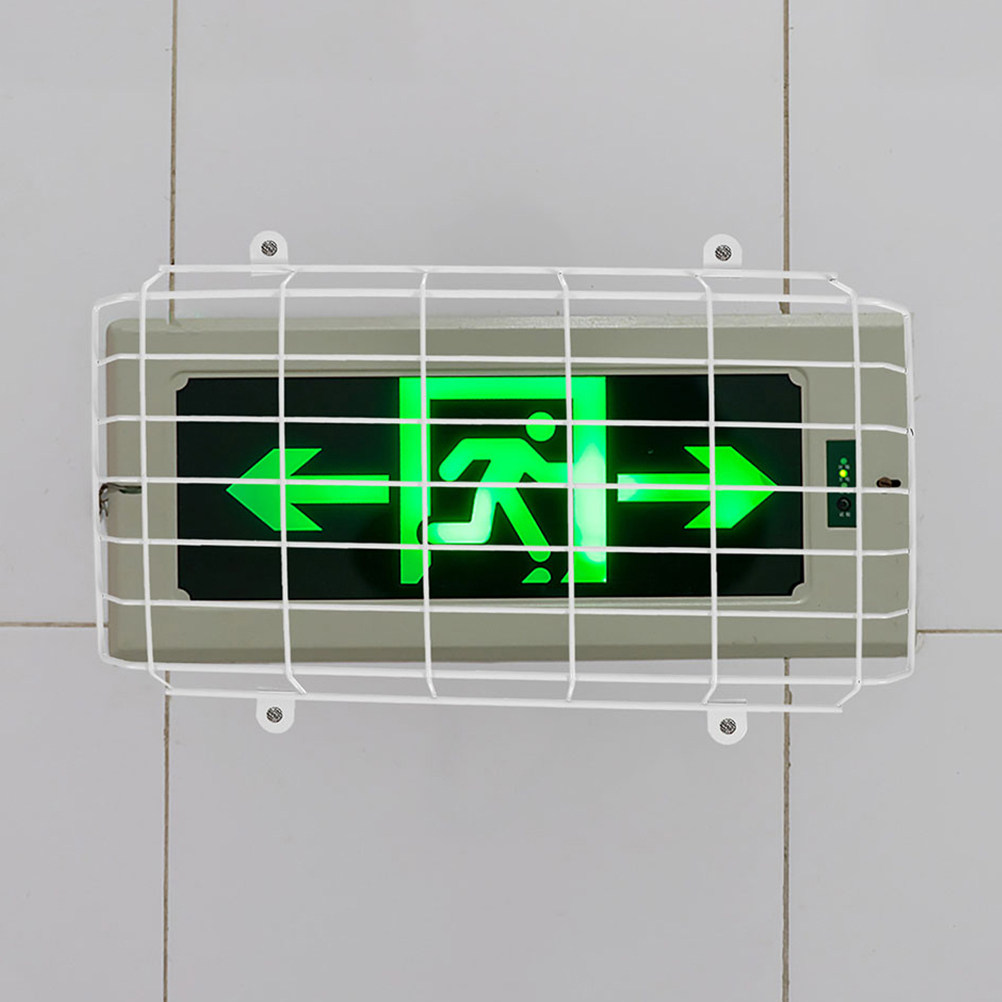 قطعتان من واقيات إشارات الخروج - مراجعة Emergency Exit Sign وسعره